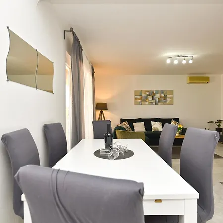 Apartman Apartments Blue 611 *