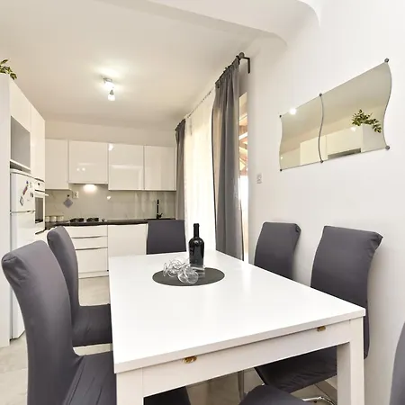 Apartman Apartments Blue 611 Medulin