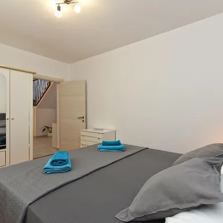 Daire Blue 611 Medulin